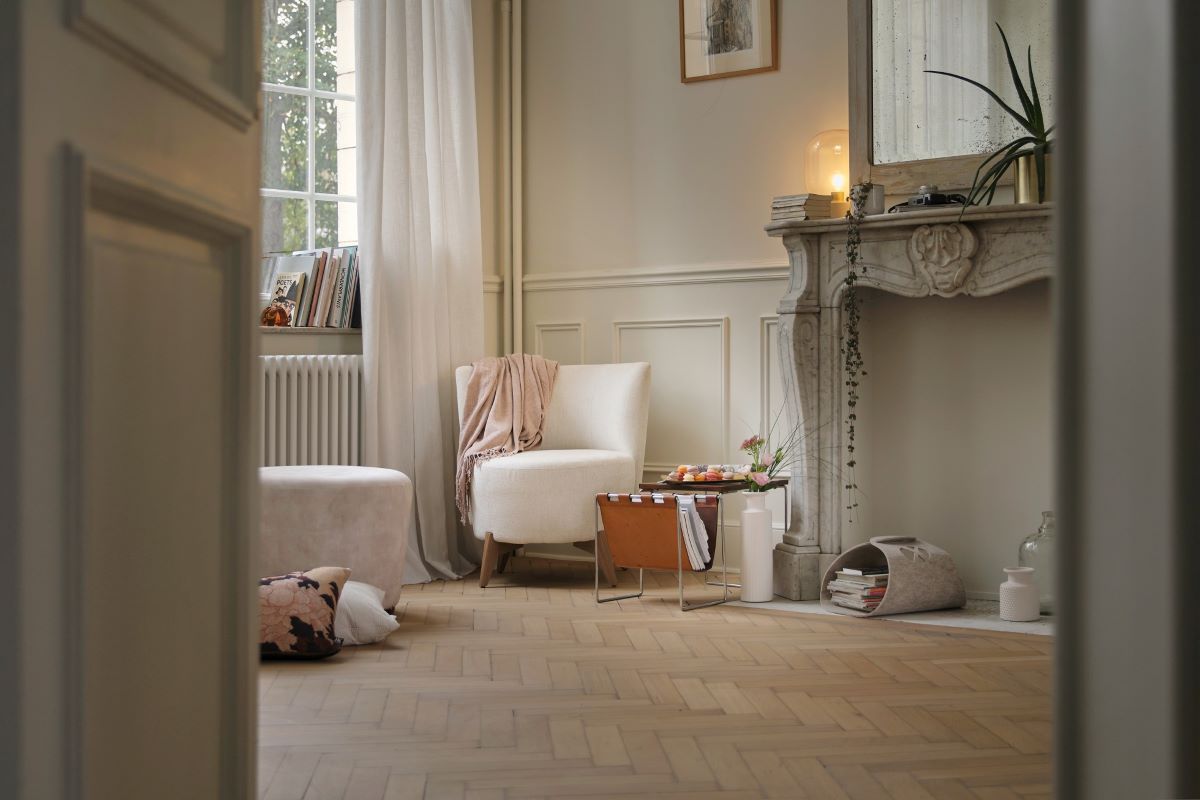 круглое кресло-пуф в прихожей, Bolero, Mobitec, дизайнерская мебель, массив дуба