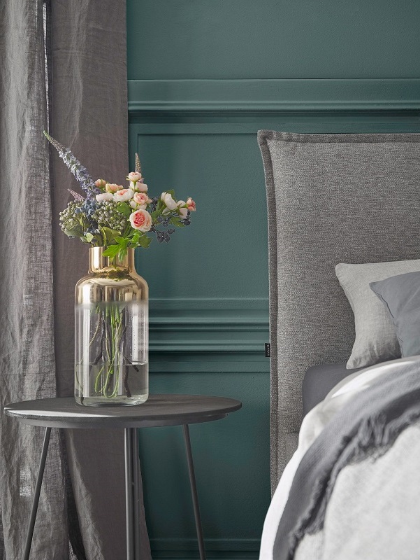 Мягкая кровать с объемным изголовьем-подушкой, FeMyDream, Femira, Германия, серый велюр, высота 130 см, изголовье 115 см, premium,