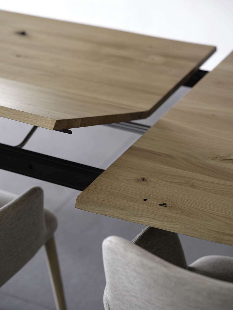 обеденный стол с раскладкой столешницы Goa, 90х160 см, Mobitec, массив дуба, Бельгия, wild oak, столовая группа, мебель из Европы