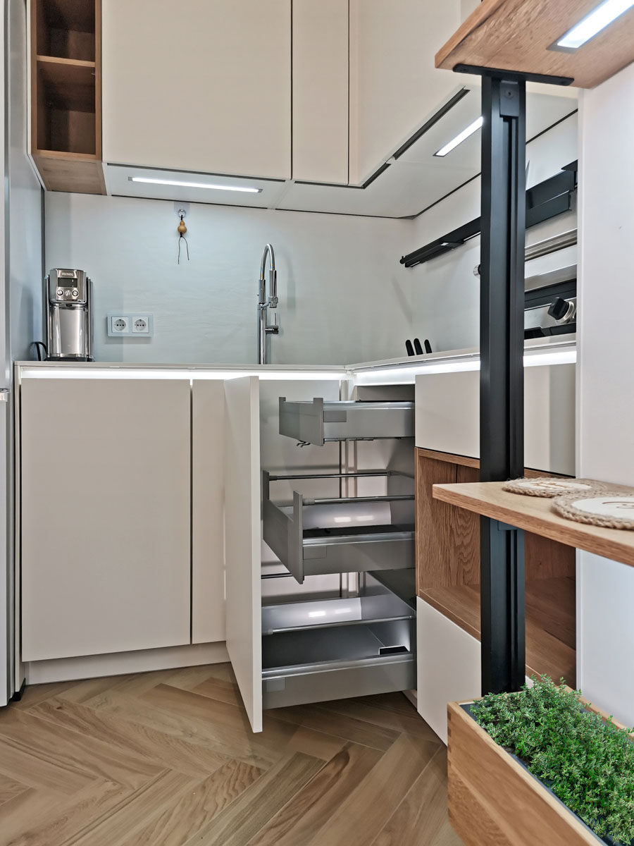 выдвижные ящики для приборов