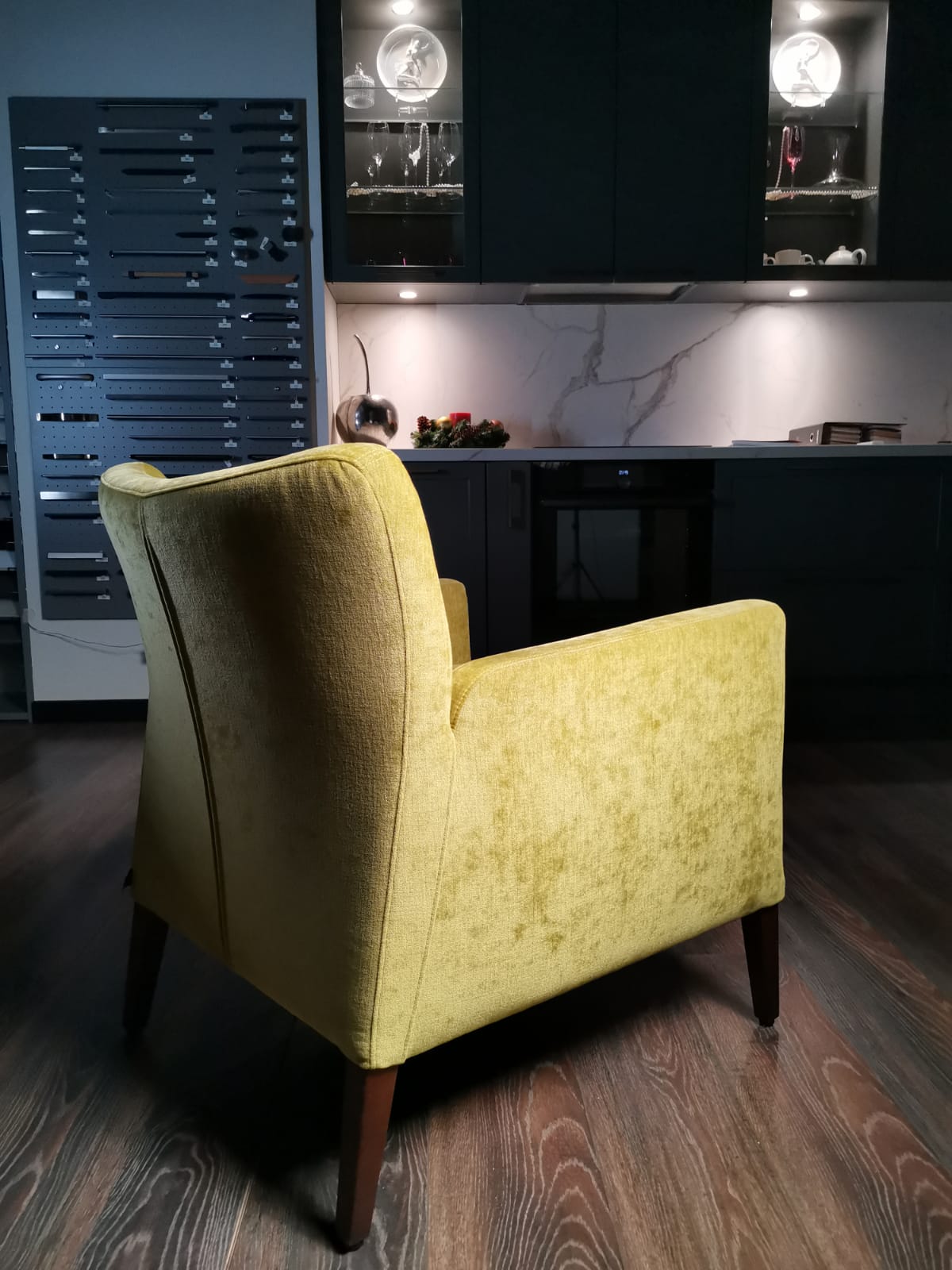 стильное кресло цвета лайма Pandora, Christine Kroencke, выставочный образец, распродажа, мебель премиум класса