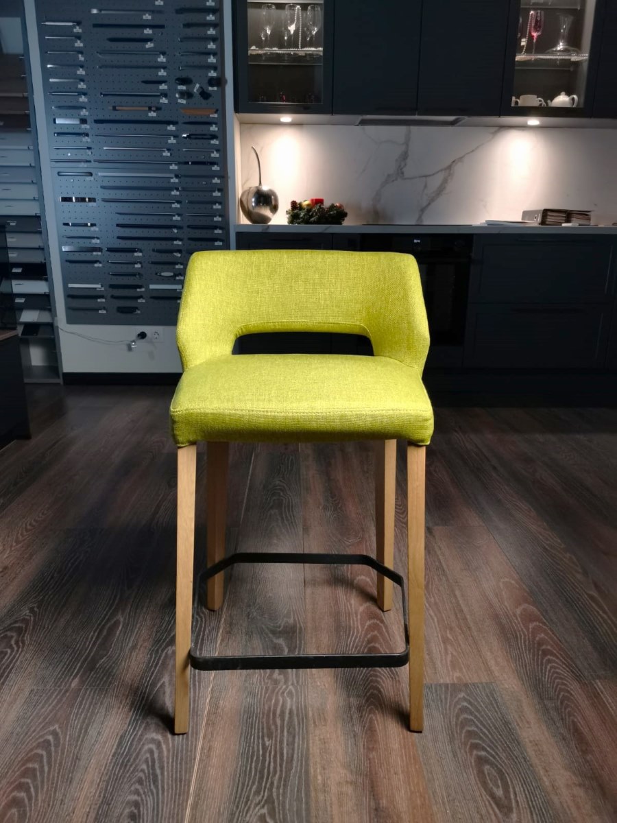 полубарный стул Lena Mobitec в обивке Lime, в наличии, дизайнерский стул, продажа выставочного образца, распродажа,