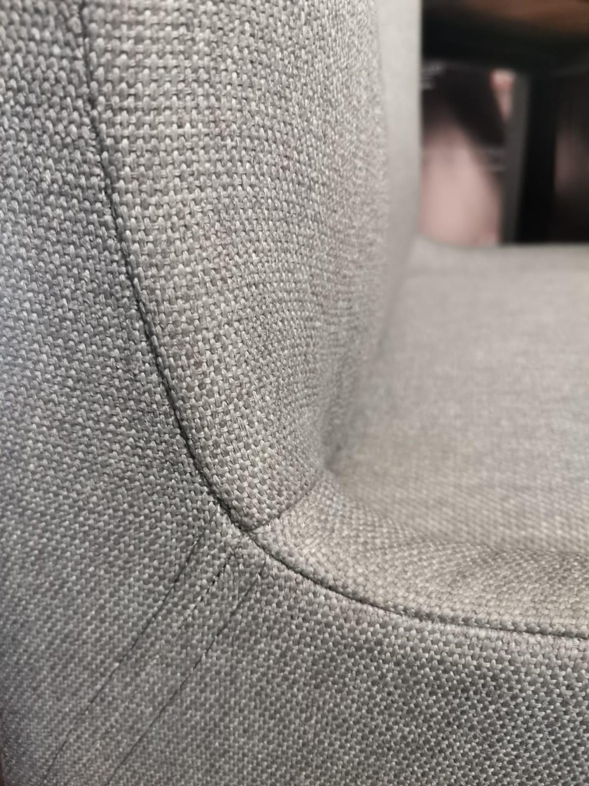 дизайнерский стул без подлокотников Margaux в серой ткани, мебель Mobitec, образец в Москве