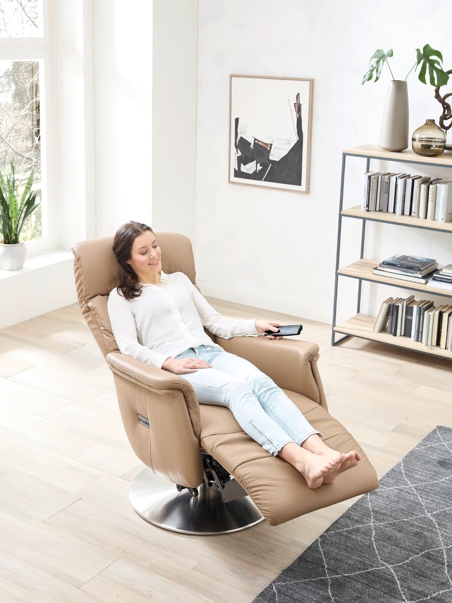 кресло-реклайнер натуральная кожа mocca mousse, немецкая мягкая мебель