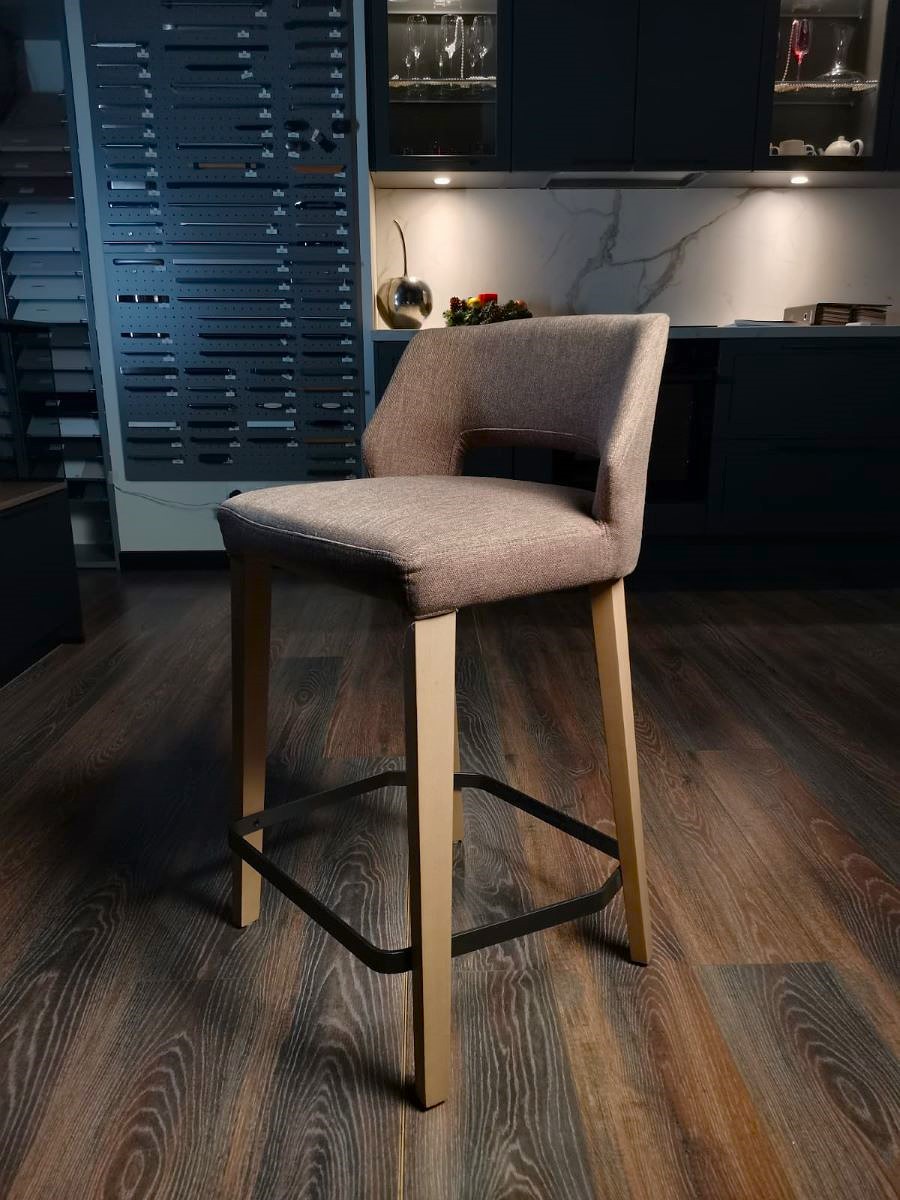 полубарный стул Lena Mobitec в коричневой ткани купить с выставки в Москве