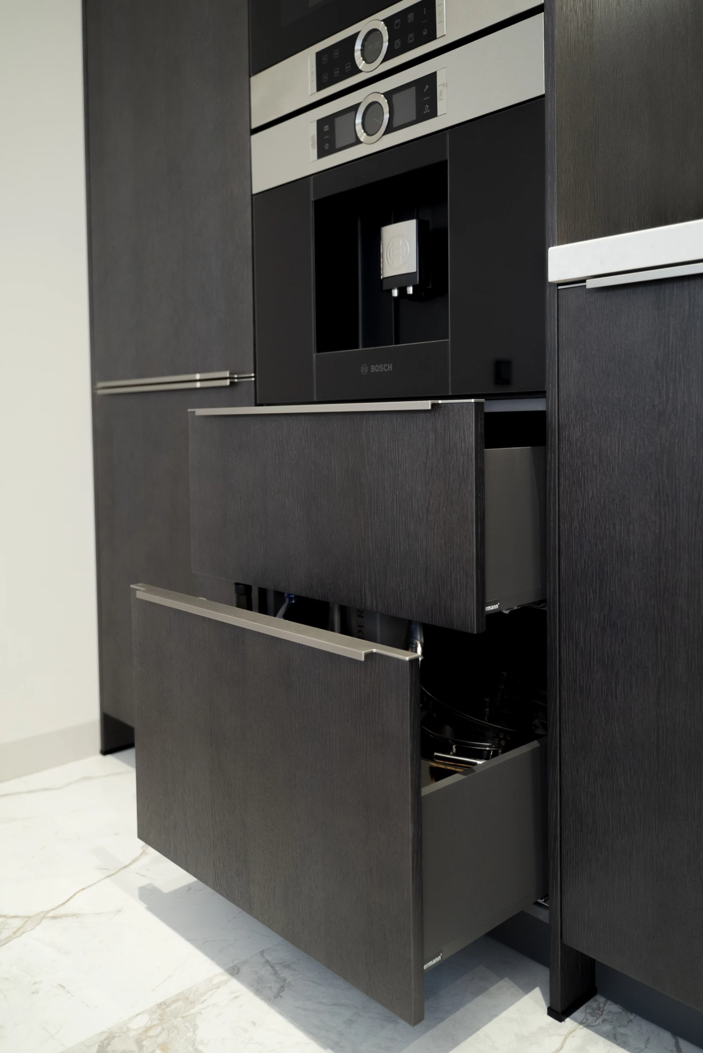 Выдвижные ящики шпон