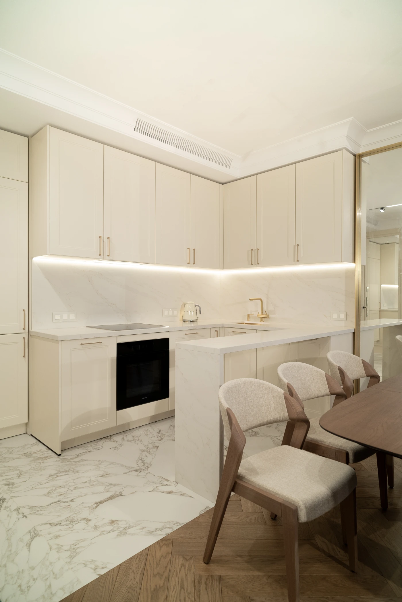 проект премиум кухни beckermann_золотой раковиной