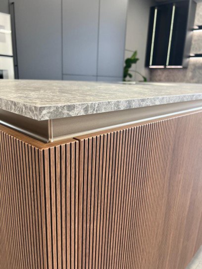 рефленный фасад