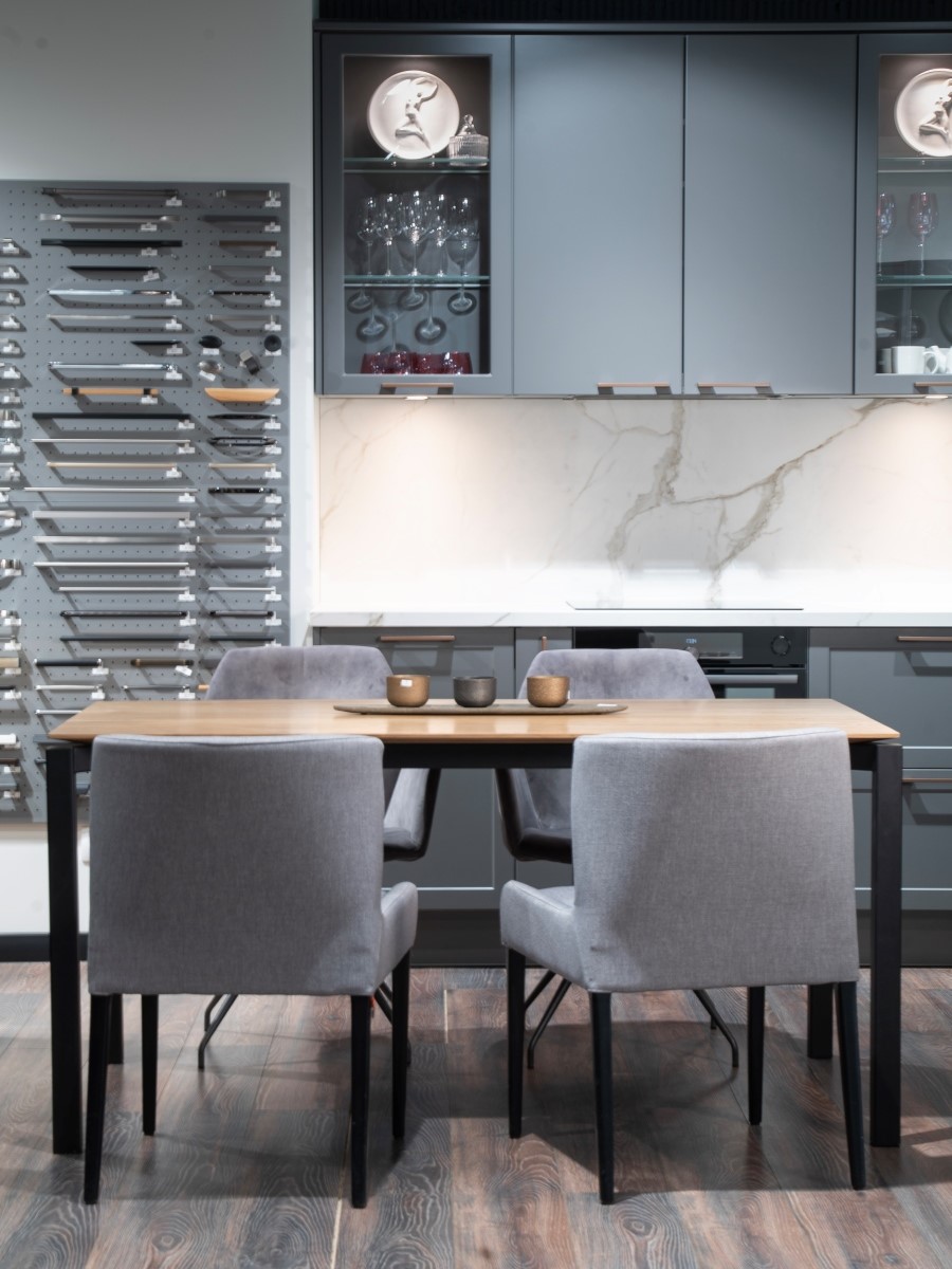 выставочный образец, обеденный стол 160 см, массив дуба, распродажа