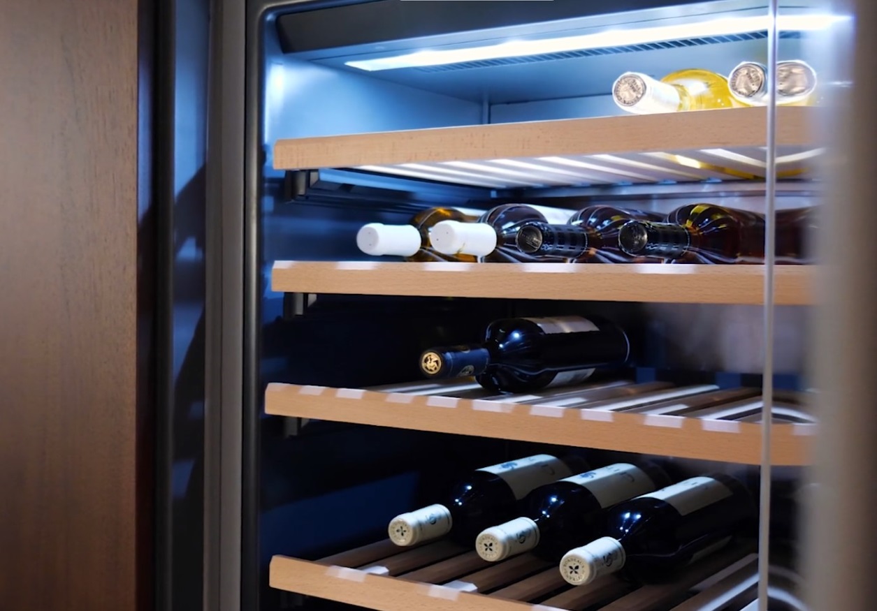 London_Kuche_Beckermann_Weinschrank
