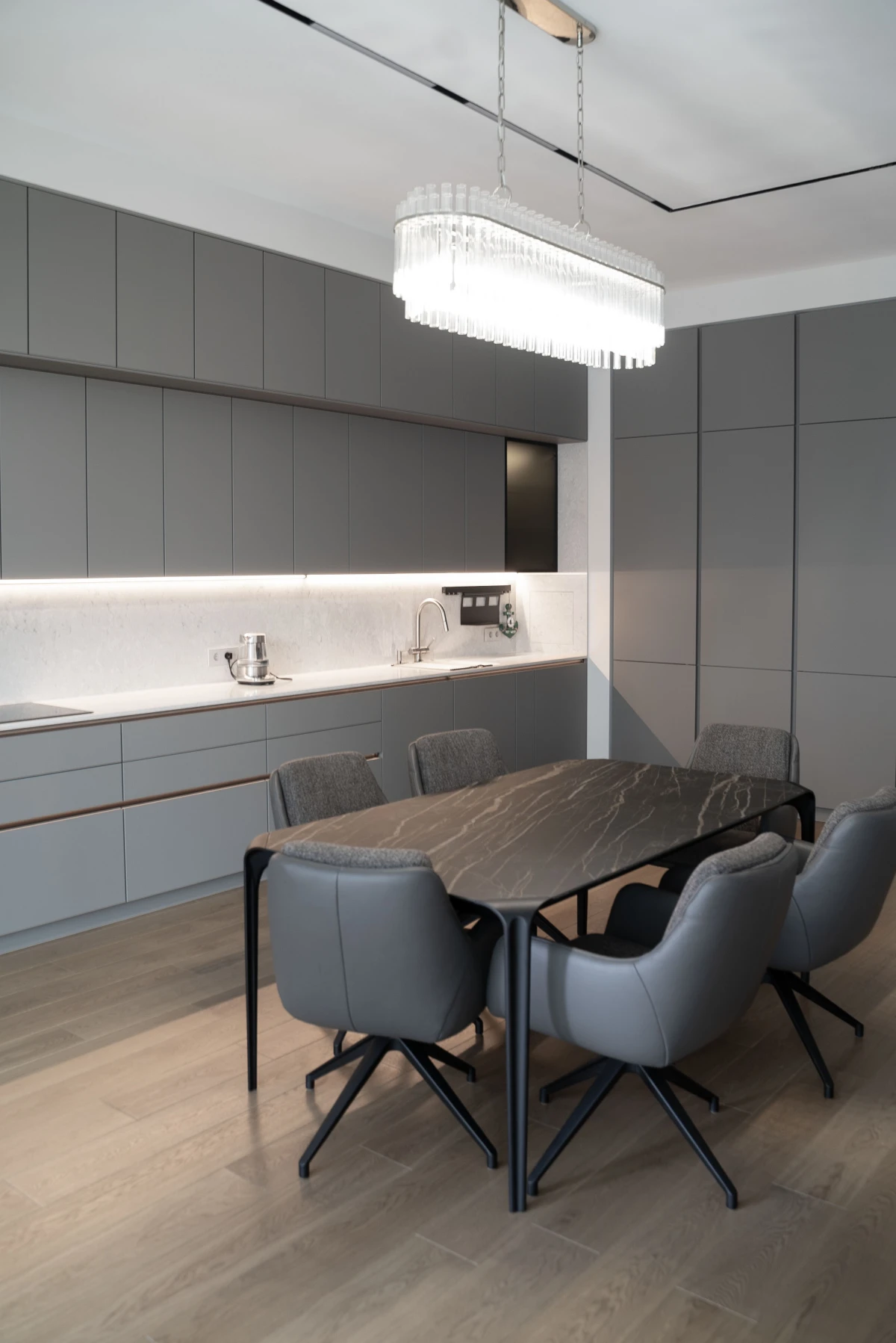 nobilia_senso_realizovanni_proekt_seraya_kuchnia_bolshaia_1