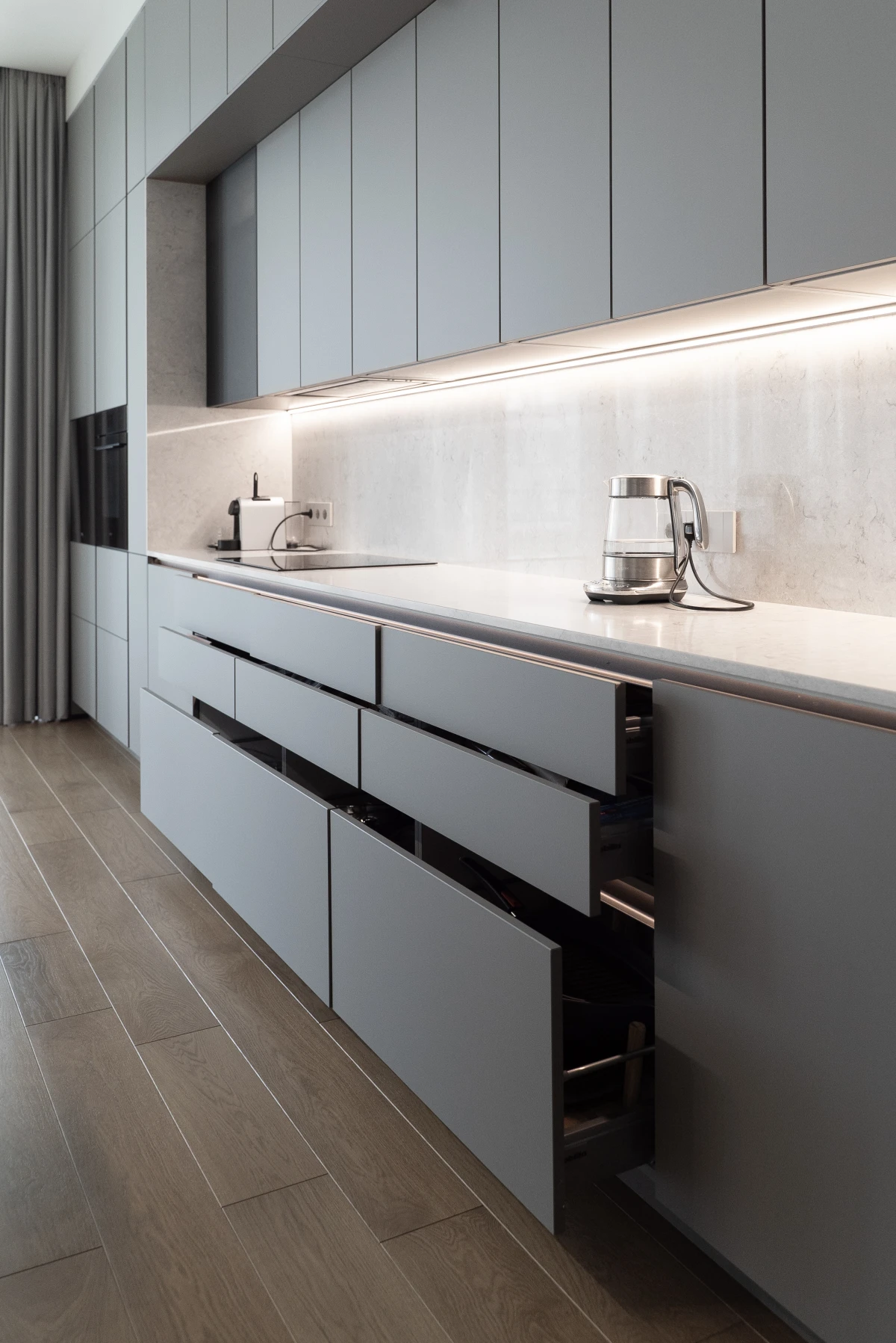 nobilia_senso_realizovanni_proekt_seraya_kuchnia_bolshaia_11