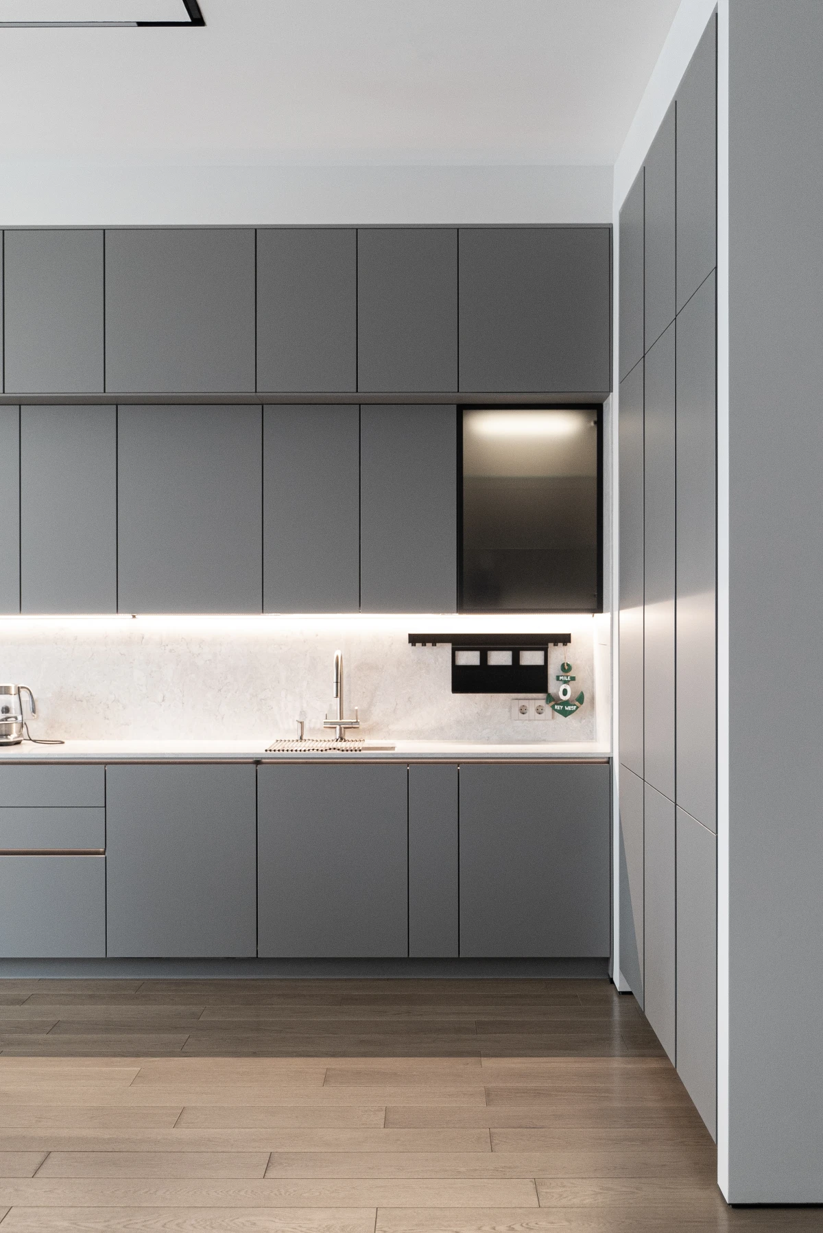 nobilia_senso_realizovanni_proekt_seraya_kuchnia_bolshaia_6