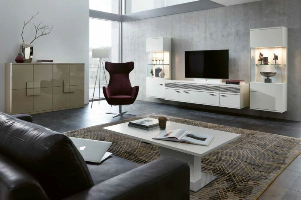 гостиная и тв-зона с витринами, мебель Германии