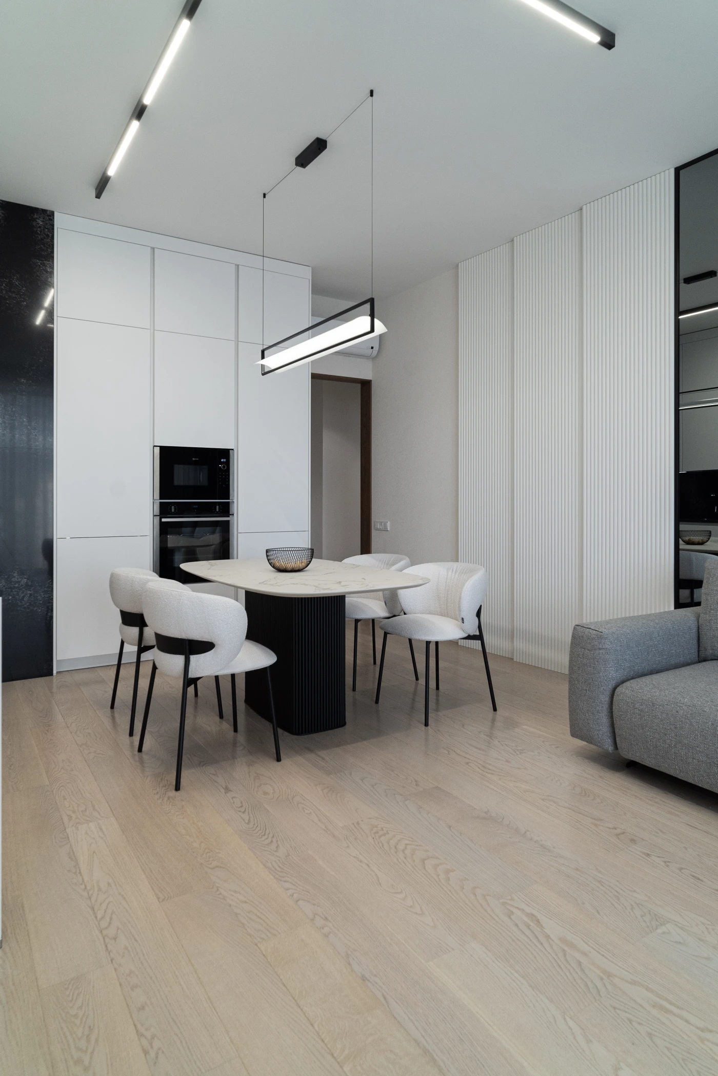 белая угловая кухня ч серной столешницей