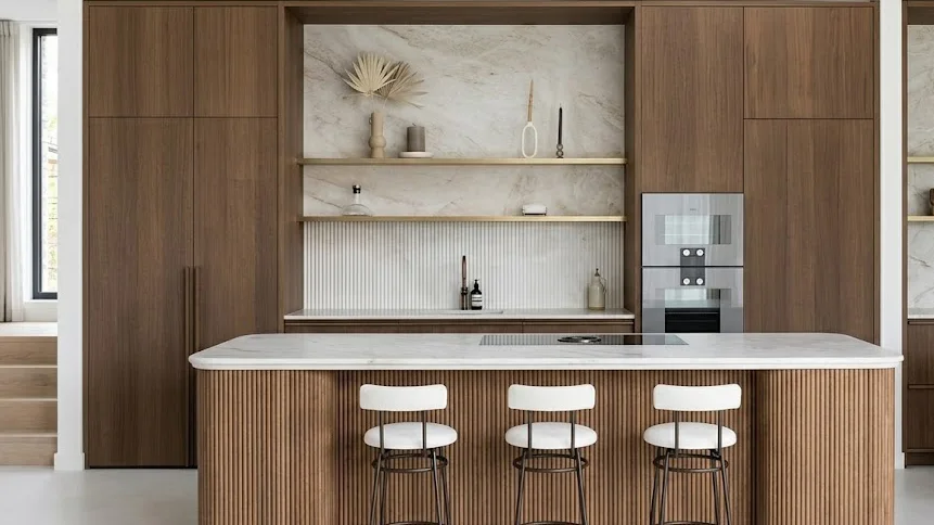 спокойный фартук из камня 
